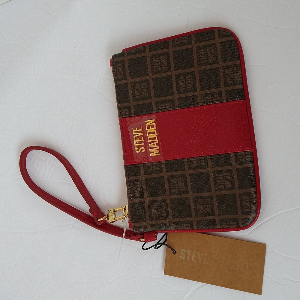 Steve Madden wristlet wallet pouch